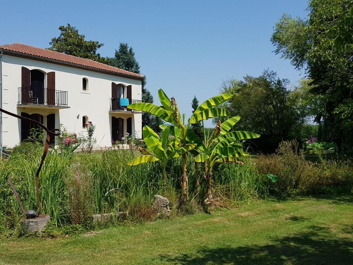 Bed and Breakfast Domaine De Baise Feugarolles Exterior foto